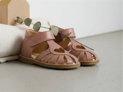Angulus dark peach sandal with heart