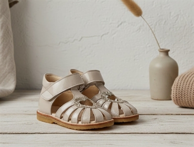 Angulus sandal buttermilk with patent and heart  