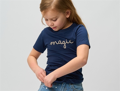 THE NEW T-shirt navy blazer with embroidered magic