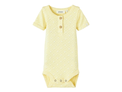 Lil Atelier double cream body flowers