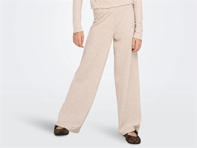 Kids ONLY cloud dancer o-neck top