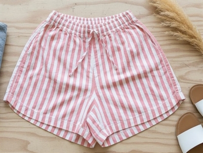 Mads Nørgaard white alyssum/shell pink sacky shorts Pio