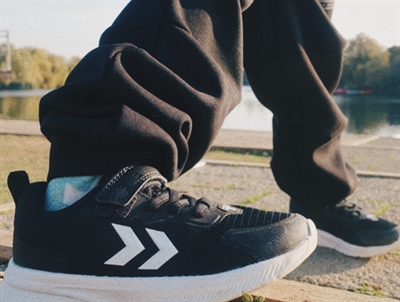 Puma Trinity 2 LT AC+ Inf purple sneaker with velcro and pink details