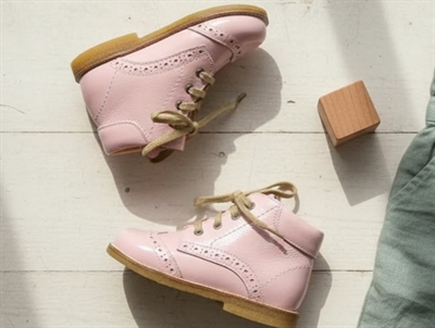Angulus toddler shoe rosa patent with laces