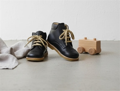 Angulus toddler shoe black with laces