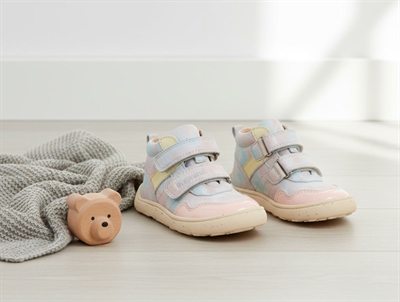 Bisgaard Becky shoes pink with ladybugs