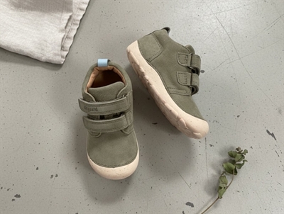 Bisgaard Hale shoes pink with ladybugs