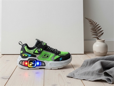Skechers sneaker black/green with light-up sole  