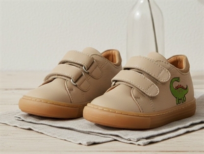 Angulus shoe rosebud with glitter heart