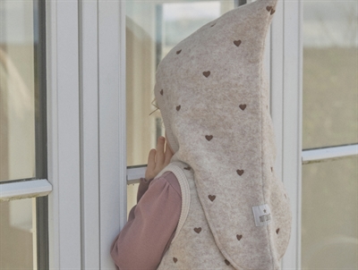 Huttelihut balaclava sand melange with heart embroidery