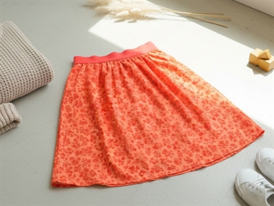 Mads Nørgaard skirt Saga Lina red