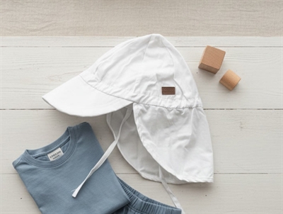 Melton sun hat white with UV30 and neck shade