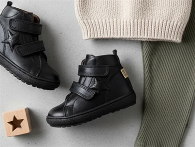 Bisgaard winter toddler shoe Eli black with velcro and TEX