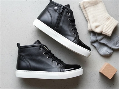 Angulus sneaker black with zip and laces