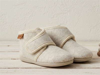 En Fant slippers off-white in wool with rubber sole