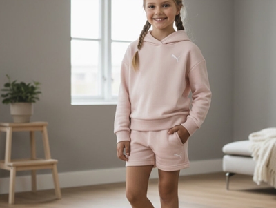 Puma rose dust sweatset with hoodie and shorts