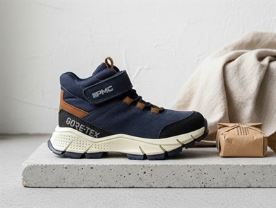 Primigi navy/blu scuro winter boot with GORE-TEX