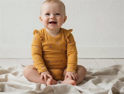 Soft Gallery body Fifi sunflower clover