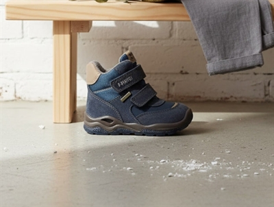 Primigi winter boot navy with wool mix and GORE-TEX