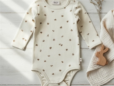 Wheat clam bumblebee body print