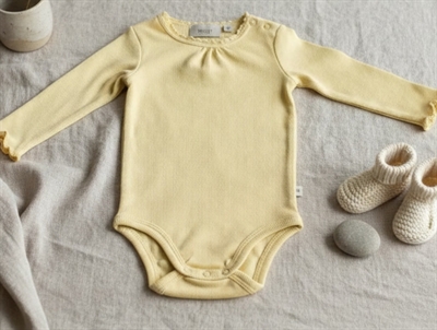 Wheat body rib sahara sun with lace