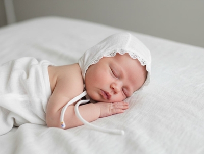 Joha natural helmet with lace merino wool/silk  