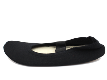 Carite gym shoes black | 49100 | eu size 25-37 | Buy Now