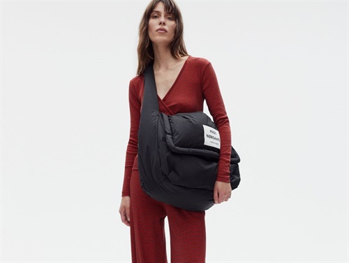 Mads Nørgaard pillow bomb bag black (adult)