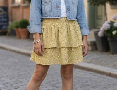 Sofie Schnoor Girls skirt Siggy yellow flower