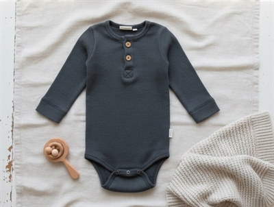 Petit Piao pine green modal placket body