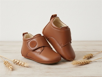Wheat slippers amber brown