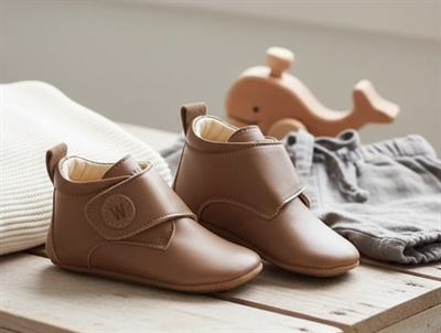 Wheat slippers cartouche brown