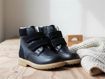 Wheat winter boot black granite with velcro and TEX