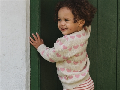 Petit Piao cardigan fog with pink heart pattern