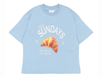THE NEW Suzette t-shirt forever blue with croissant print