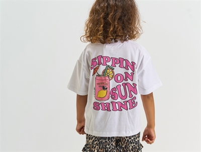 THE NEW white t-shirt with sunshine print